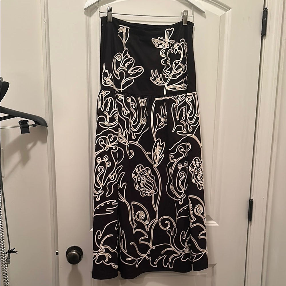 Black and White Floral Women's Skirt